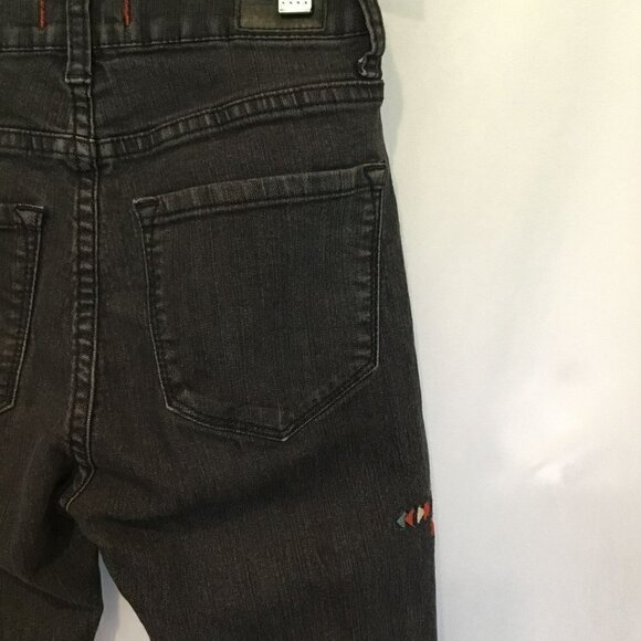 BDG Urban Outfitters Jeans Black Wash Cigarette Ankle Aztec Embroidered Size 25 - Picture 6 of 8